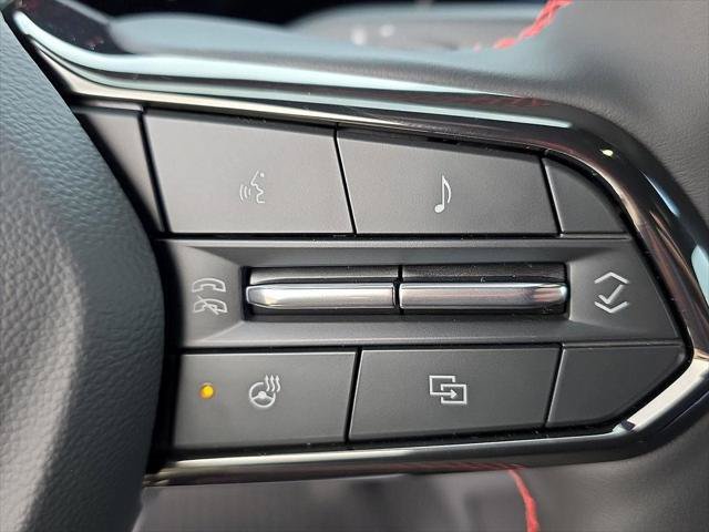 New 2026 Chevrolet Traverse RS w/ LPO, Floor Liner Package FWD image 28