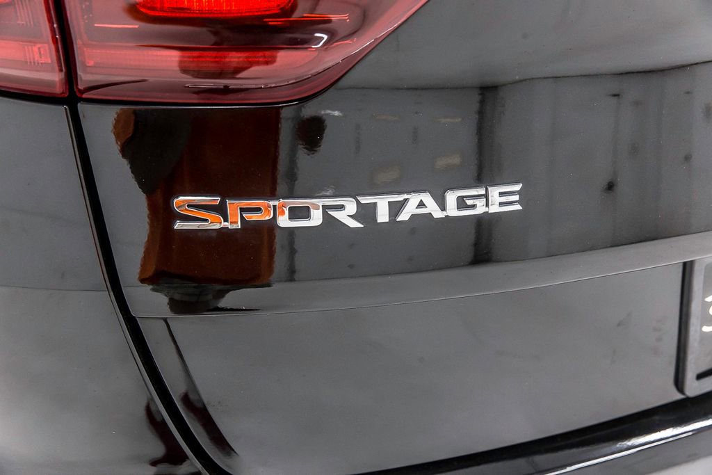 Used 2022 Kia Sportage EX image 5
