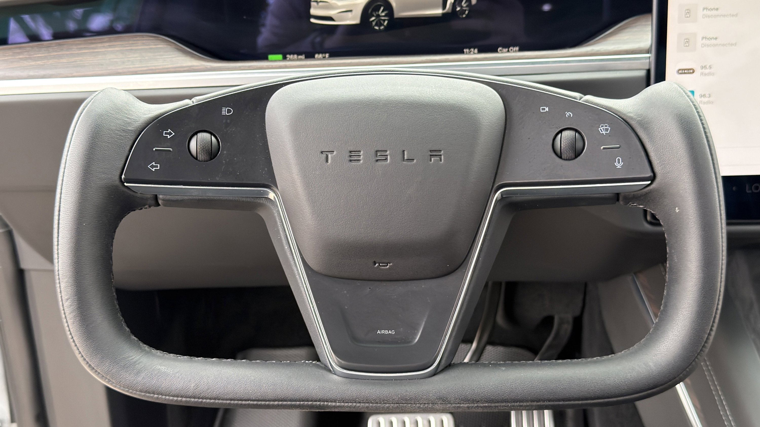 Used 2023 Tesla Model X image 5