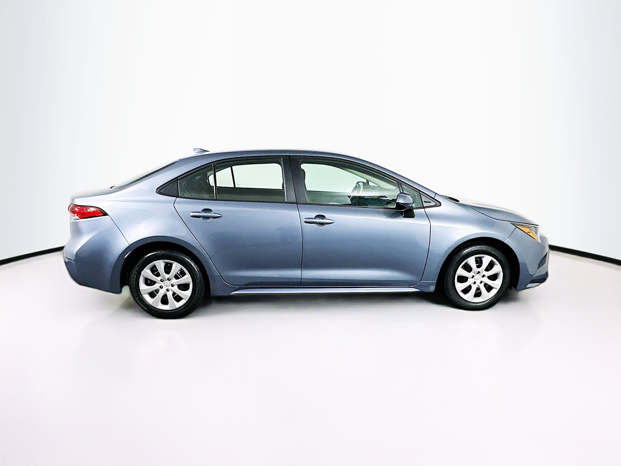 Used 2025 Toyota Corolla LE image 10