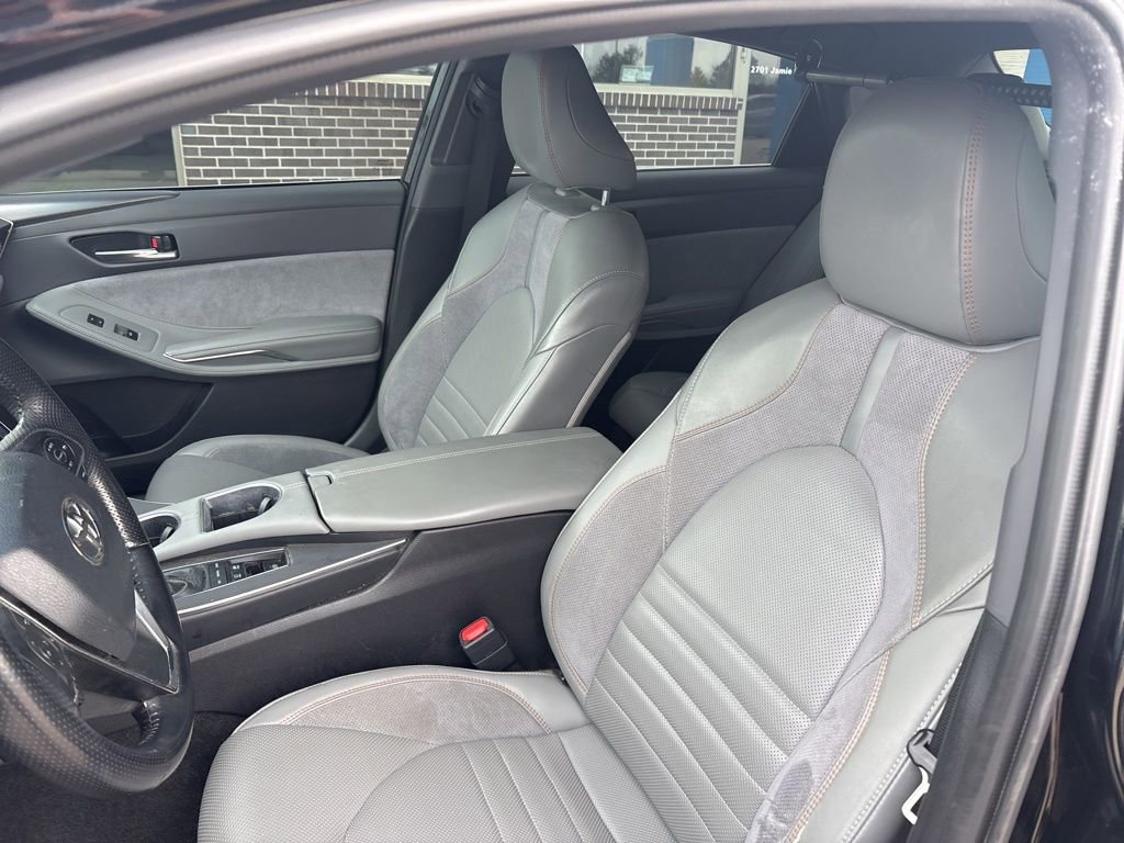 Used 2019 Toyota Avalon XSE w/ Protection Package FWD image 11