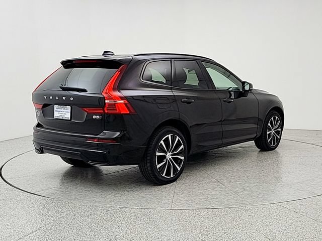 Certified 2024 Volvo XC60 B5 Plus w/ Protection Package Premier AWD/4WD image 5