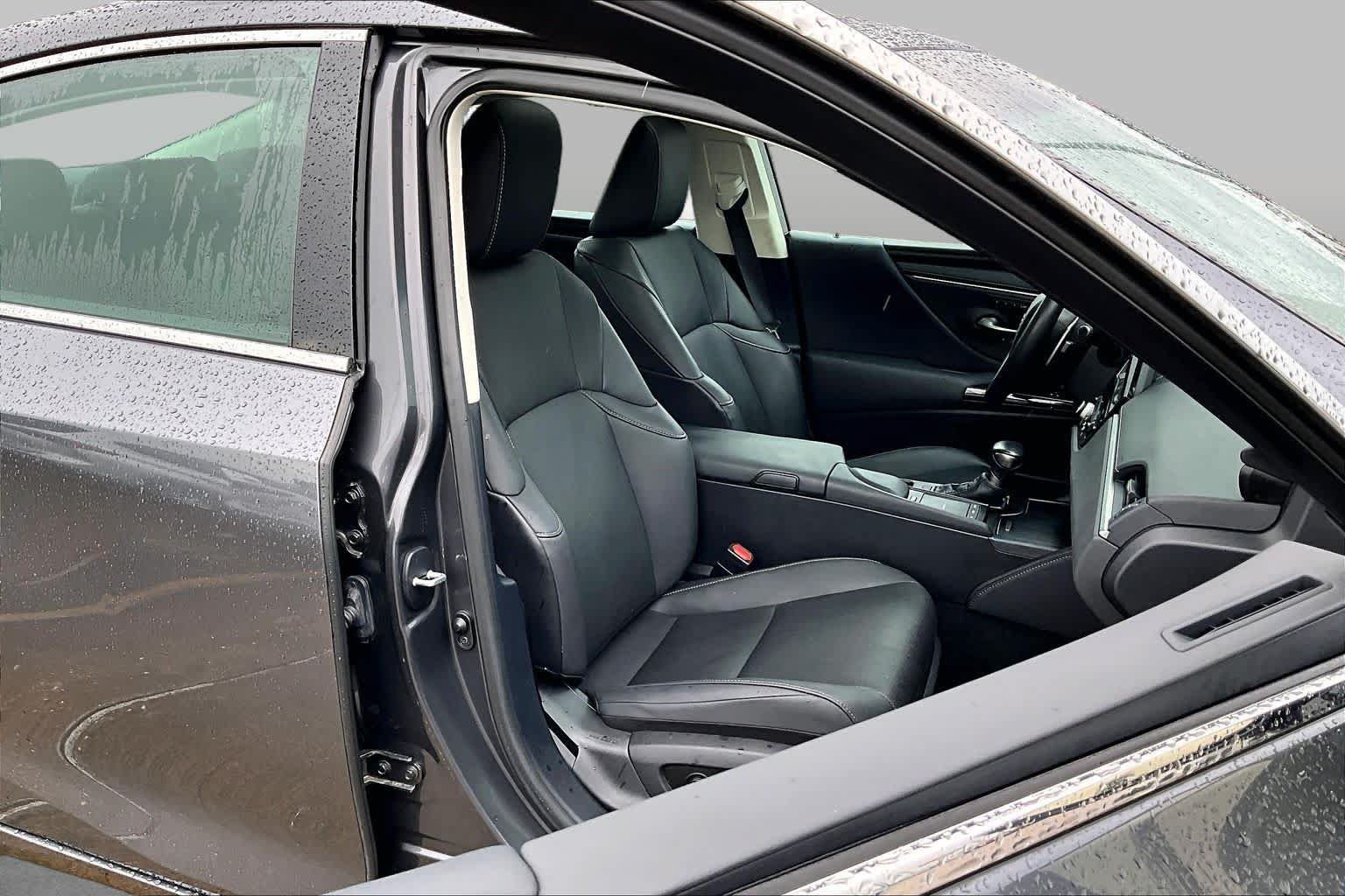 Used 2022 Lexus ES 350 w/ Premium Package FWD image 9
