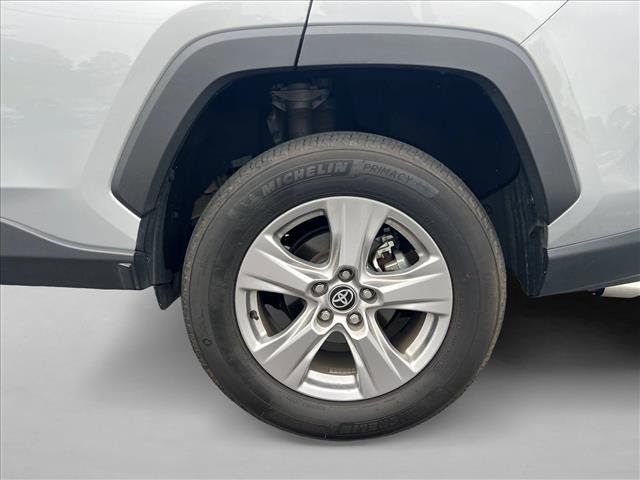 Certified 2025 Toyota RAV4 XLE FWD image 29