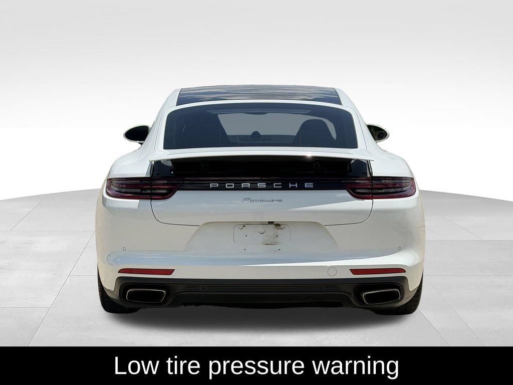 Used 2018 Porsche Panamera RWD image 8