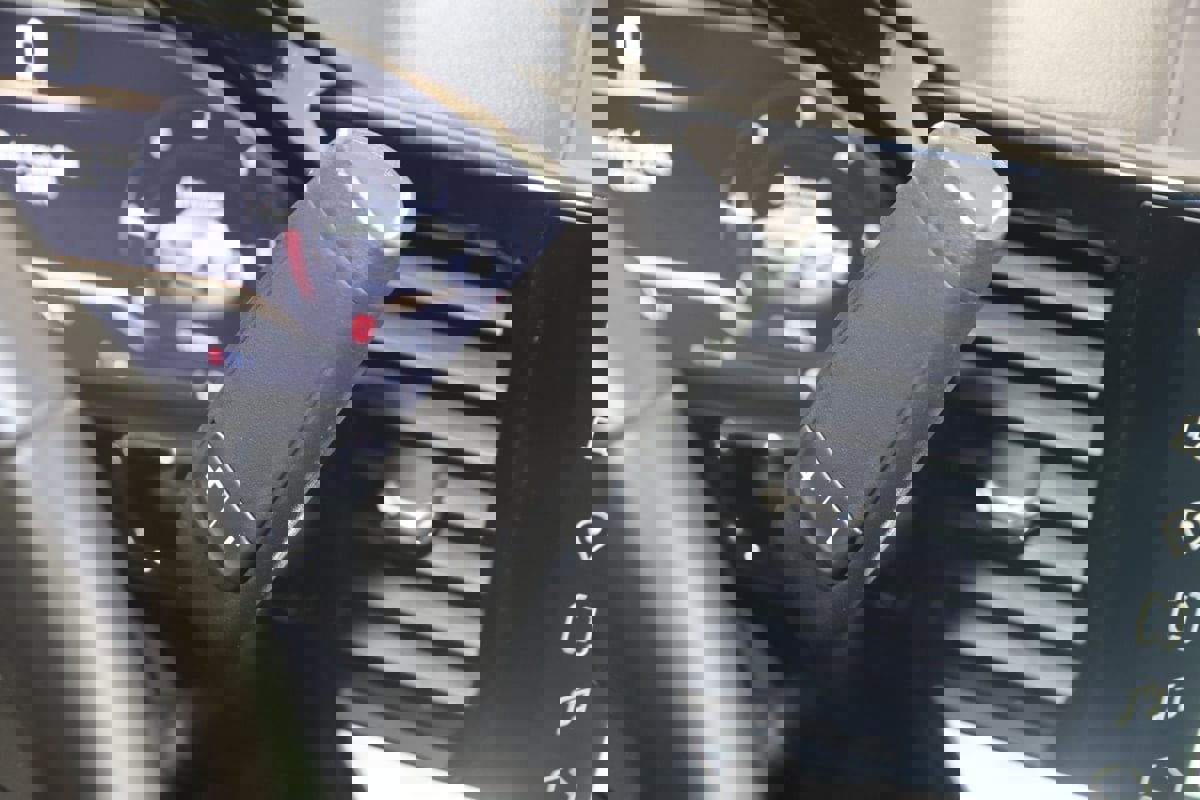 Used 2024 GMC Sierra 1500 Elevation image 7