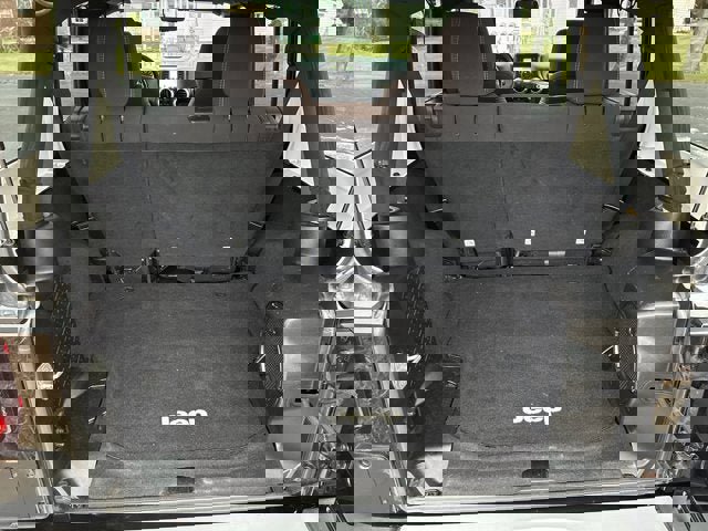 Used 2013 Jeep Wrangler Unlimited Sahara w/ Connectivity Group image 17