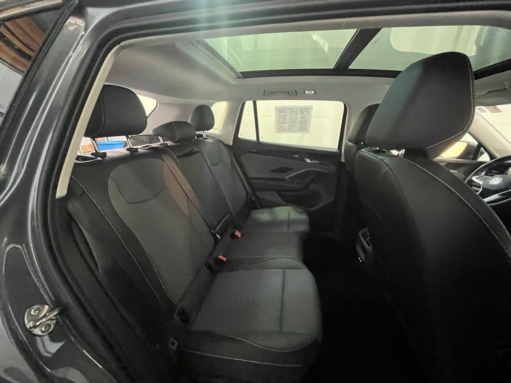 Certified 2025 Volkswagen Tiguan SE AWD/4WD image 27