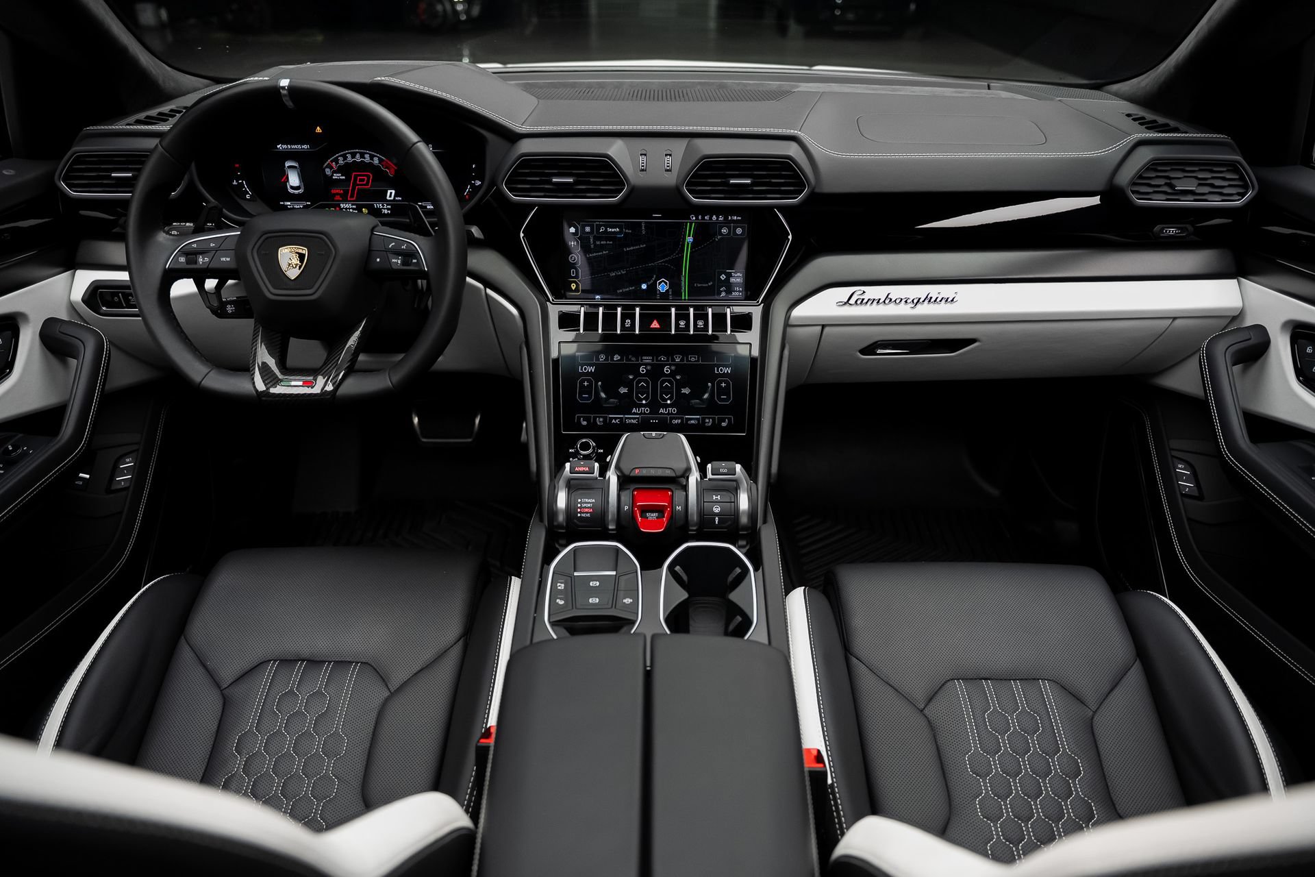 Used 2024 Lamborghini Urus S AWD/4WD image 42