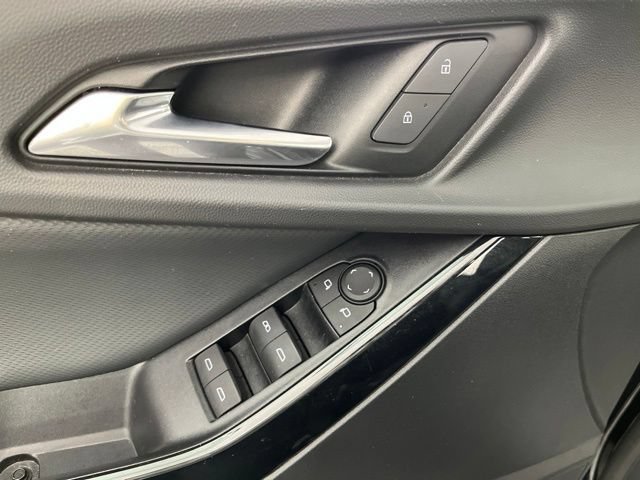 Used 2025 Chevrolet Equinox LT w/ Convenience Package II FWD image 33