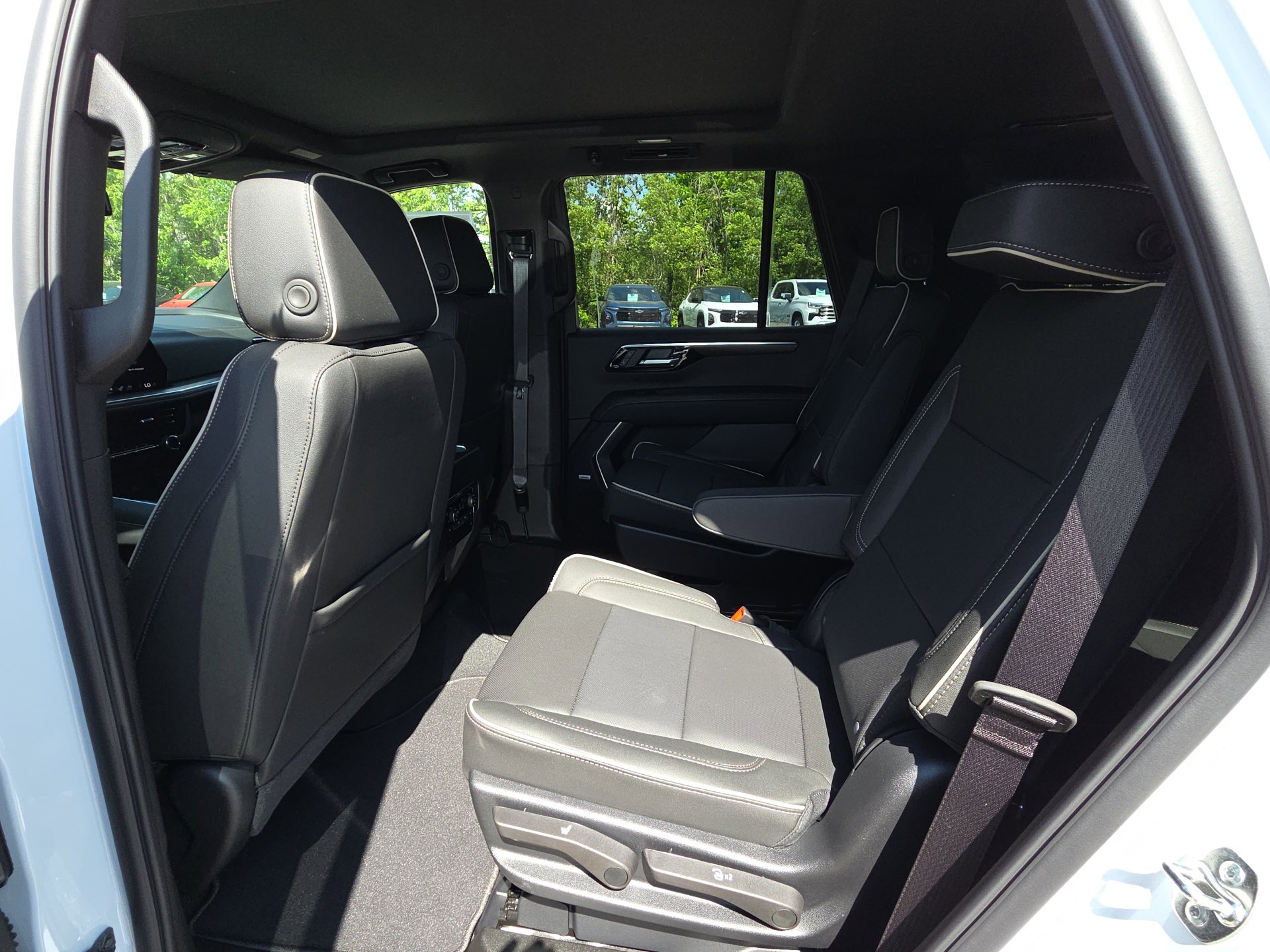 New 2026 Chevrolet Tahoe Premier w/ Sun And Tow Package AWD/4WD image 29