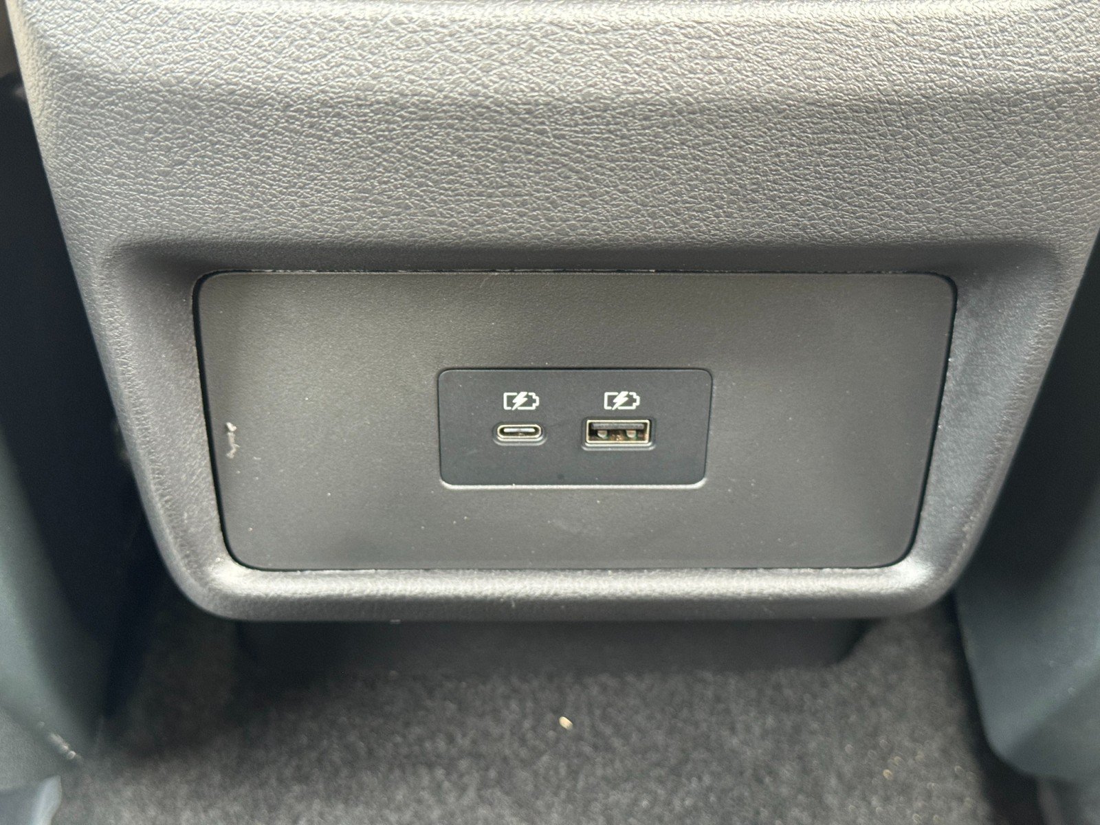 Used 2023 Nissan Rogue SV w/ SV Premium B Package FWD image 29