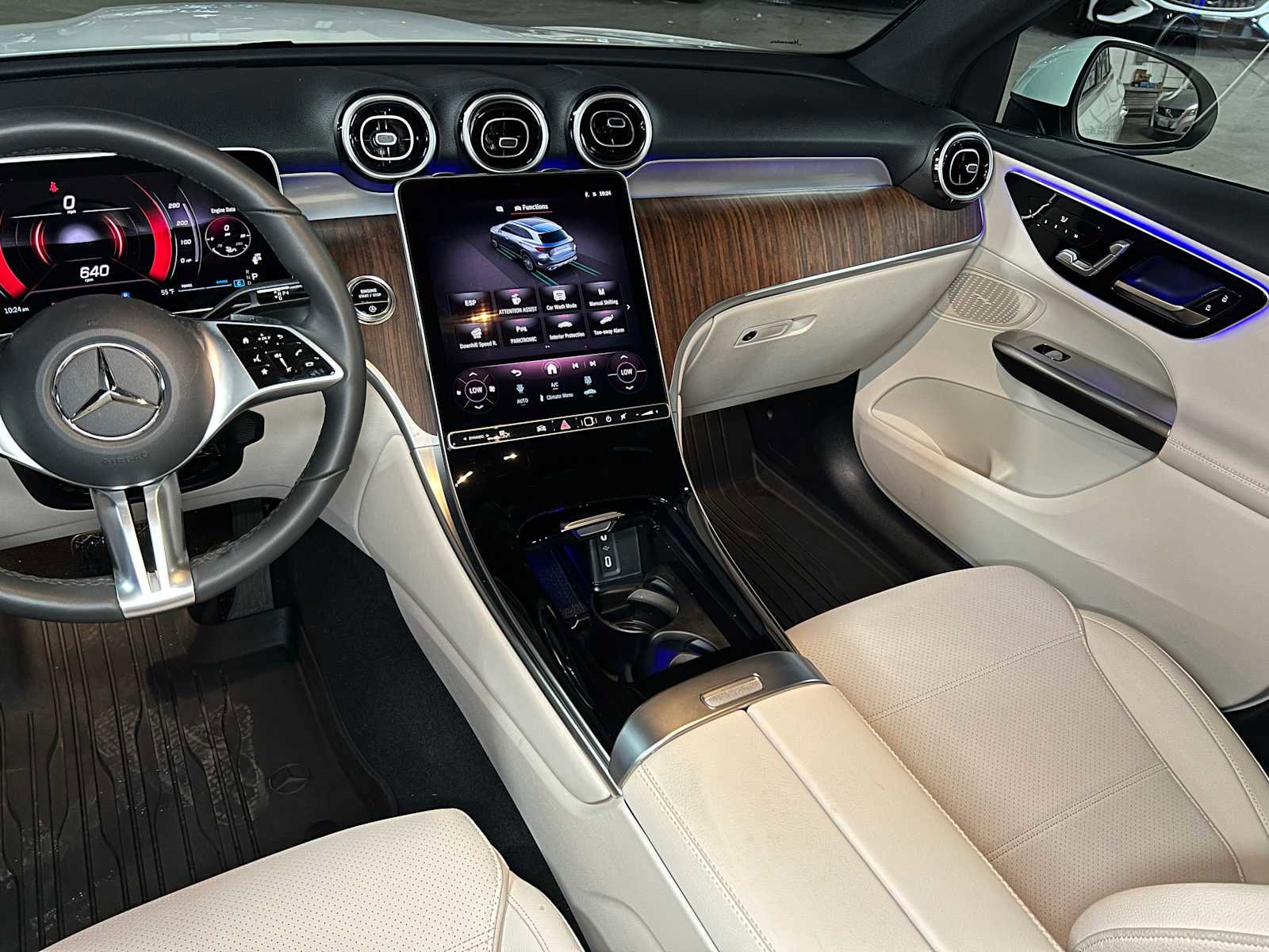Certified 2026 Mercedes-Benz GLC 300 4MATIC image 41