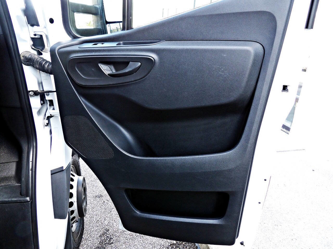 Used 2019 Mercedes-Benz Sprinter 170 image 9