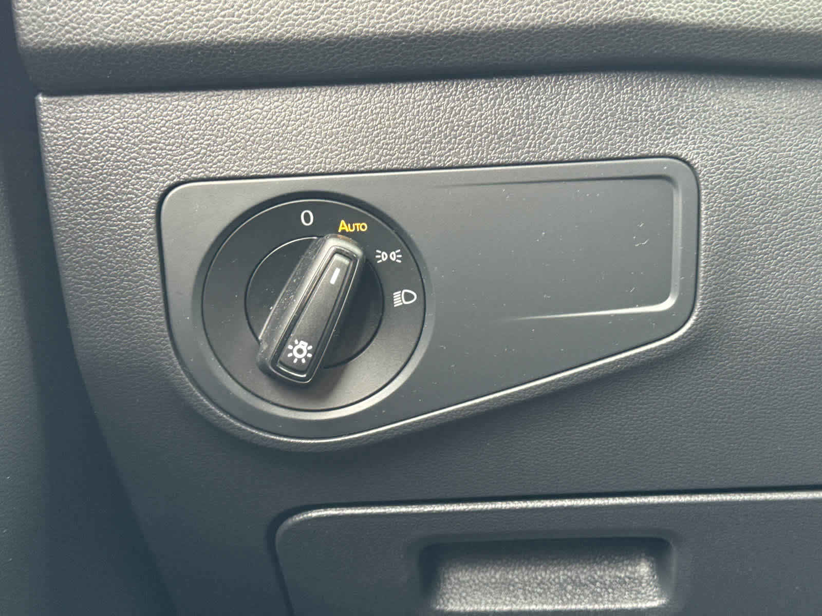 Used 2024 Volkswagen Tiguan S image 22