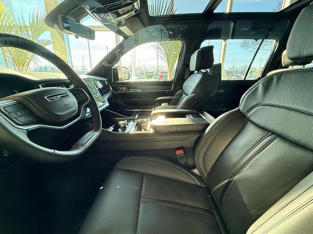 New 2026 Jeep Grand Wagoneer Summit image 5