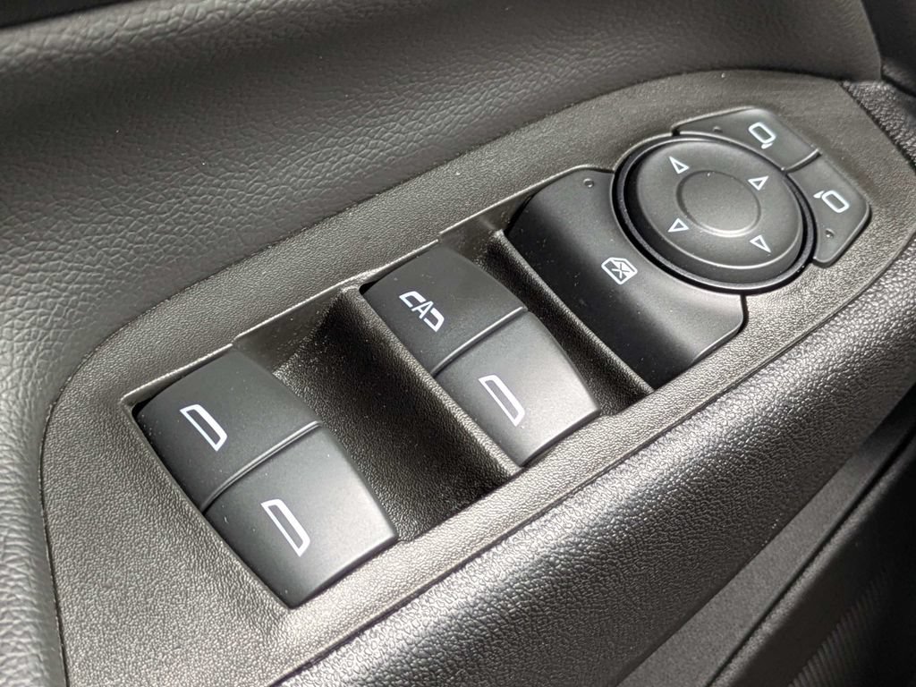 Used 2023 Chevrolet Equinox LT FWD image 25