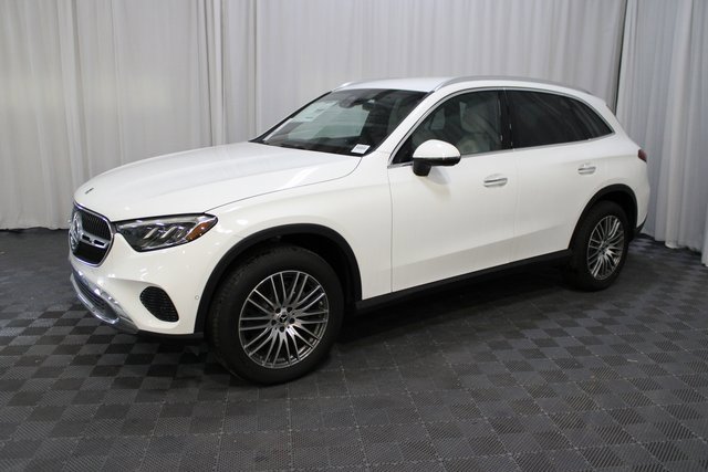 New 2024 Mercedes-Benz GLC 300 4MATIC image 3
