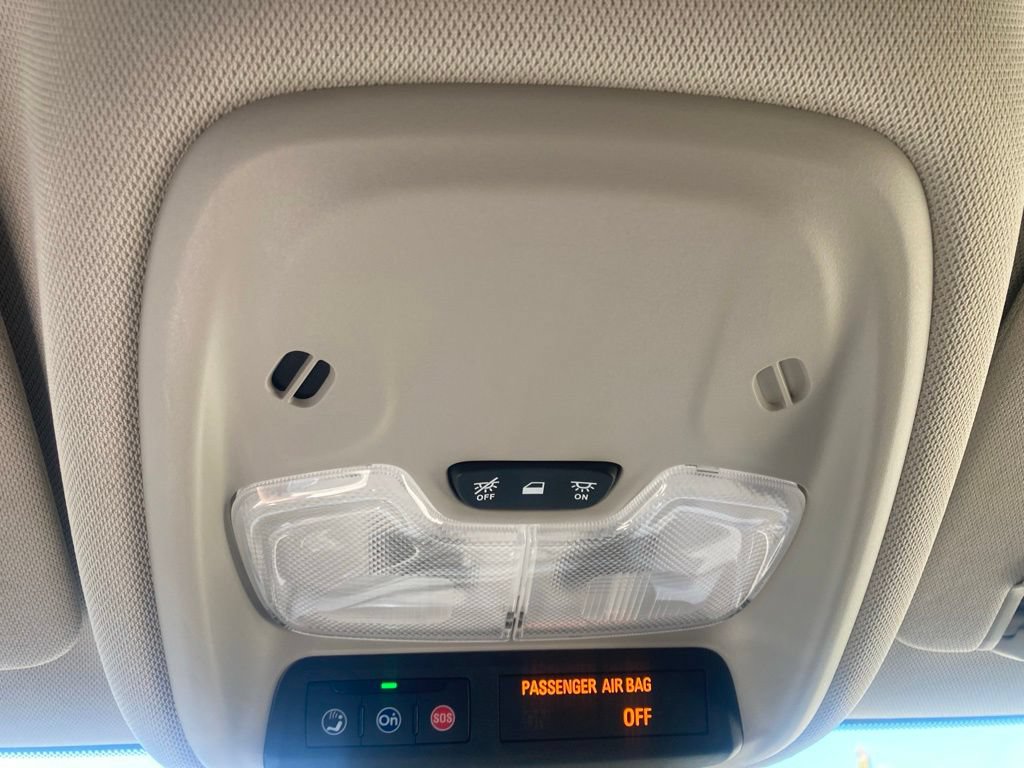 Used 2023 Buick Encore GX Select FWD image 36