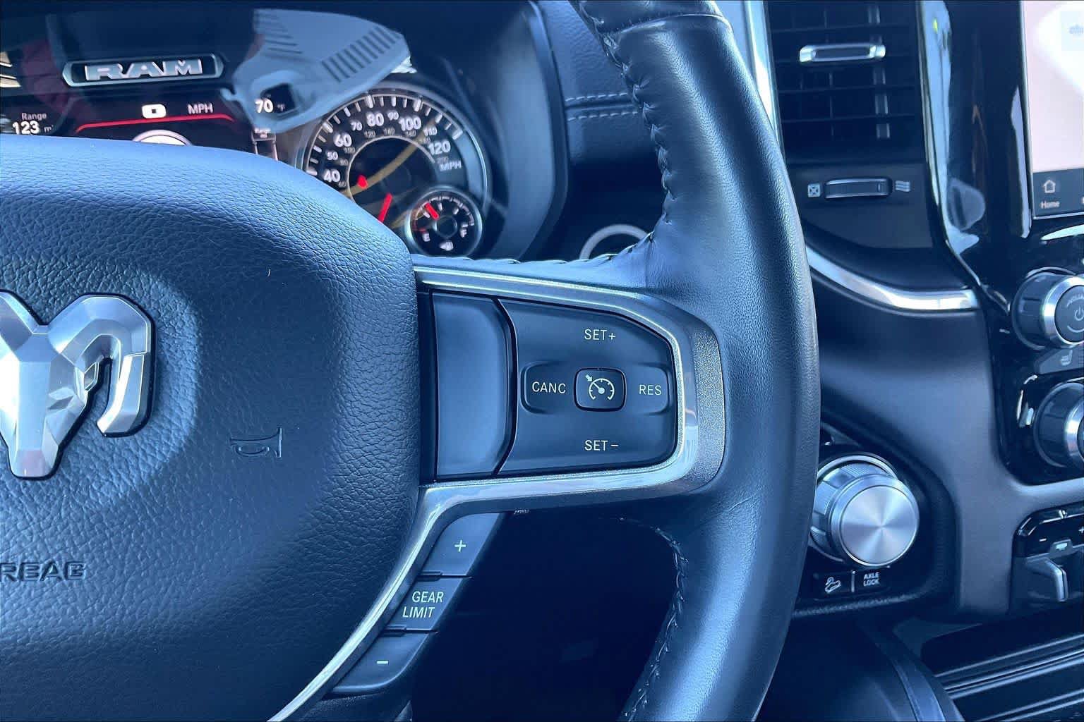 Used 2022 RAM 1500 Laramie AWD/4WD image 25