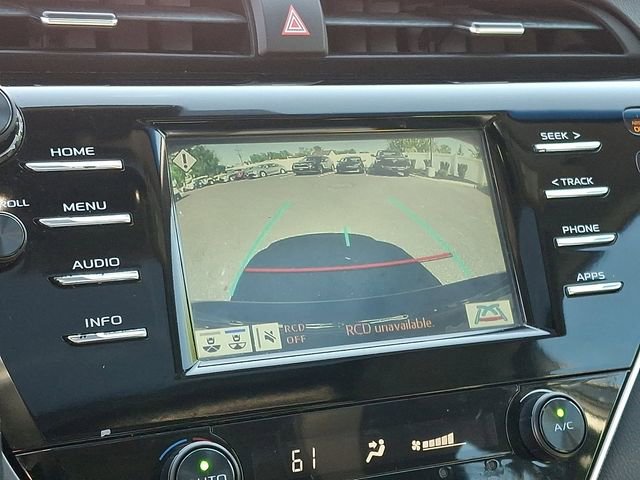 Used 2018 Toyota Camry SE w/ Moonroof Package FWD image 21