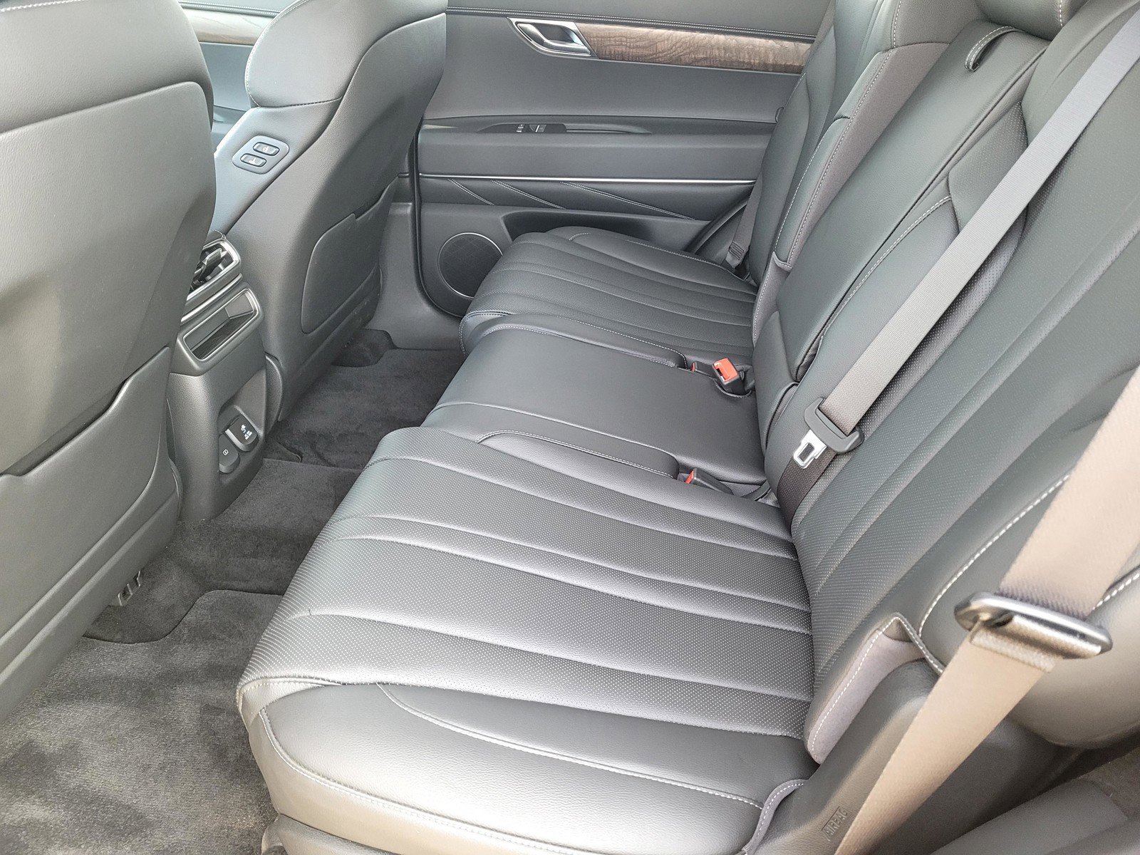 Used 2025 Genesis GV80 2.5T Select image 15