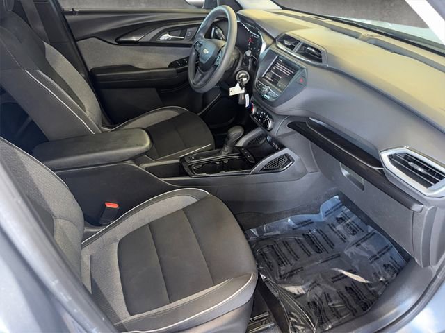 Used 2022 Chevrolet TrailBlazer LS image 24