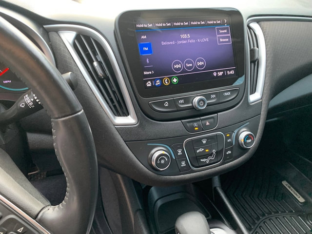 Used 2021 Chevrolet Malibu RS FWD image 26