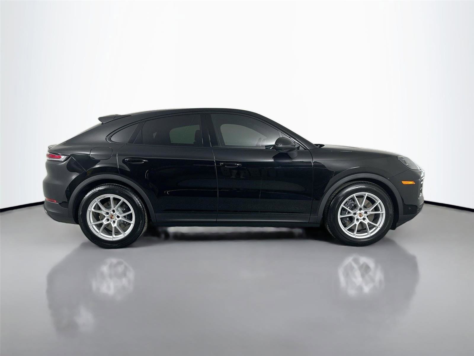 Certified 2026 Porsche Cayenne Coupe AWD/4WD image 8