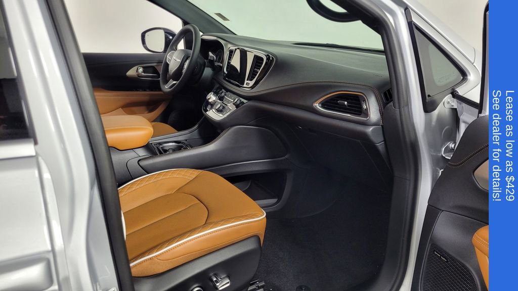 New 2026 Chrysler Pacifica Pinnacle image 42