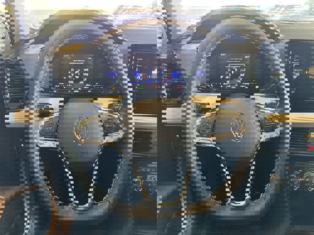 New 2025 Volkswagen Taos S image 15