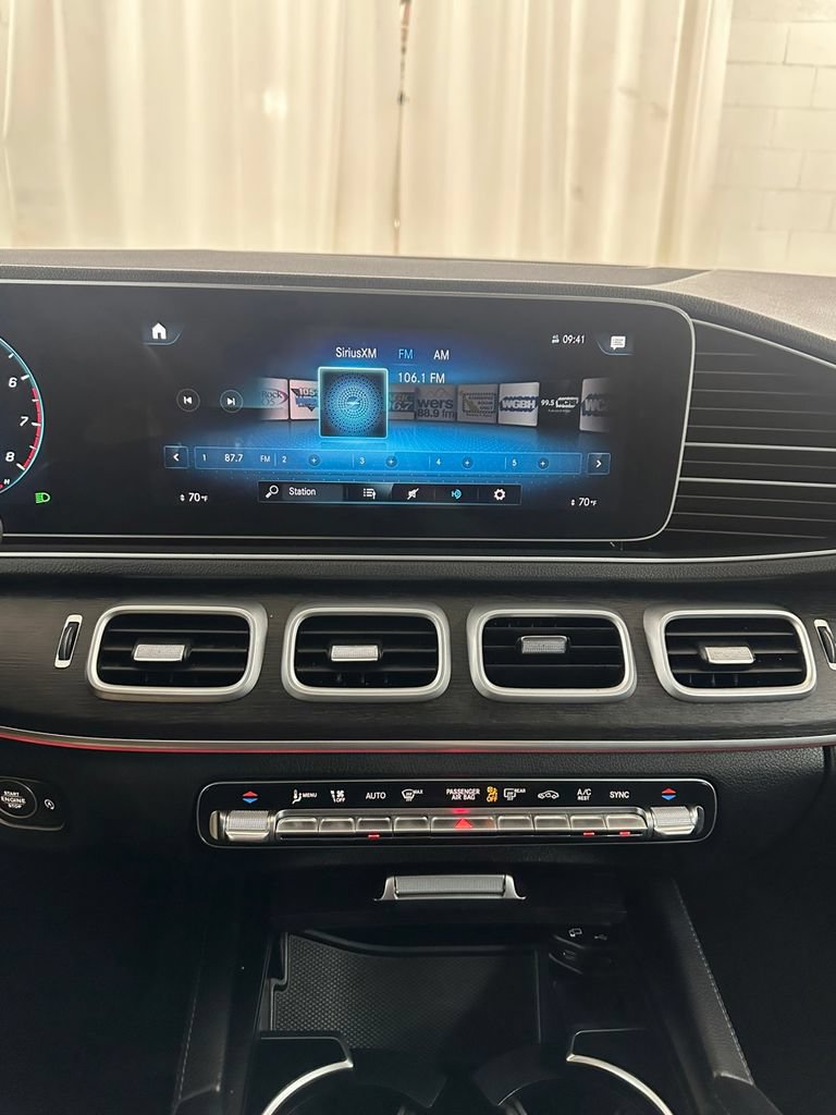 Used 2022 Mercedes-Benz GLE 350 4MATIC w/ AMG Line Exterior image 22