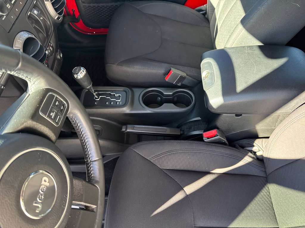 Used 2018 Jeep Wrangler Sport AWD/4WD image 25