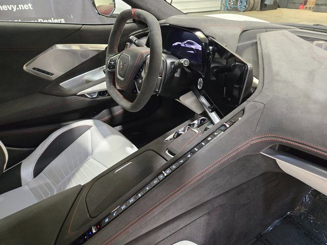 Used 2023 Chevrolet Corvette Stingray Premium Cpe w/ Z51 Performance Package image 36