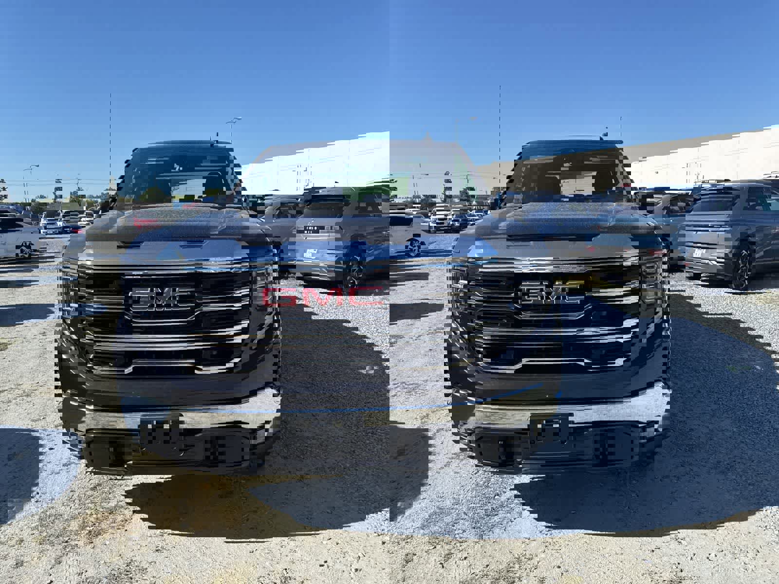 Used 2025 GMC Sierra 1500 SLT video 2