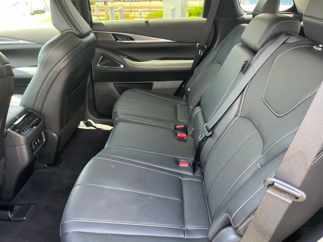 Used 2026 INFINITI QX60 Luxe w/ Cargo Package AWD/4WD image 12