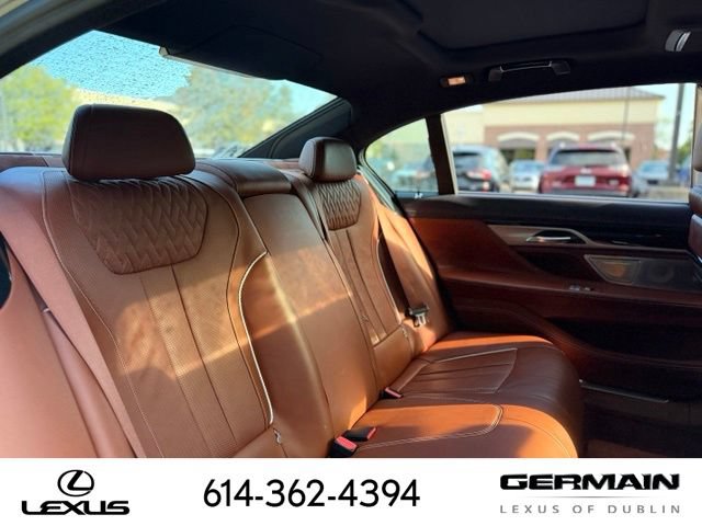 Used 2018 BMW 750i RWD image 13