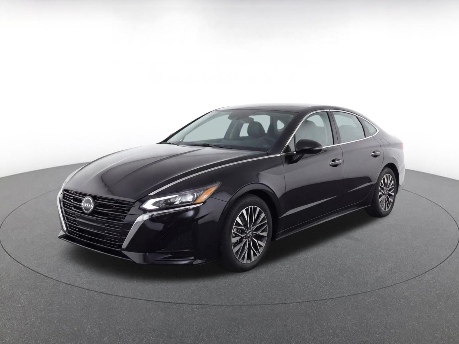 Used 2024 Nissan Altima 2.5 SV FWD image 3