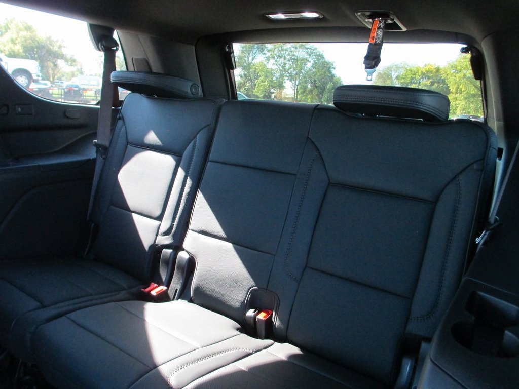 New 2026 GMC Yukon Denali w/ Sun & Power Step Package image 9