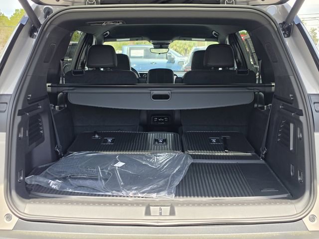 New 2026 Chevrolet Traverse Z71 w/ Enhanced Driving Package image 11