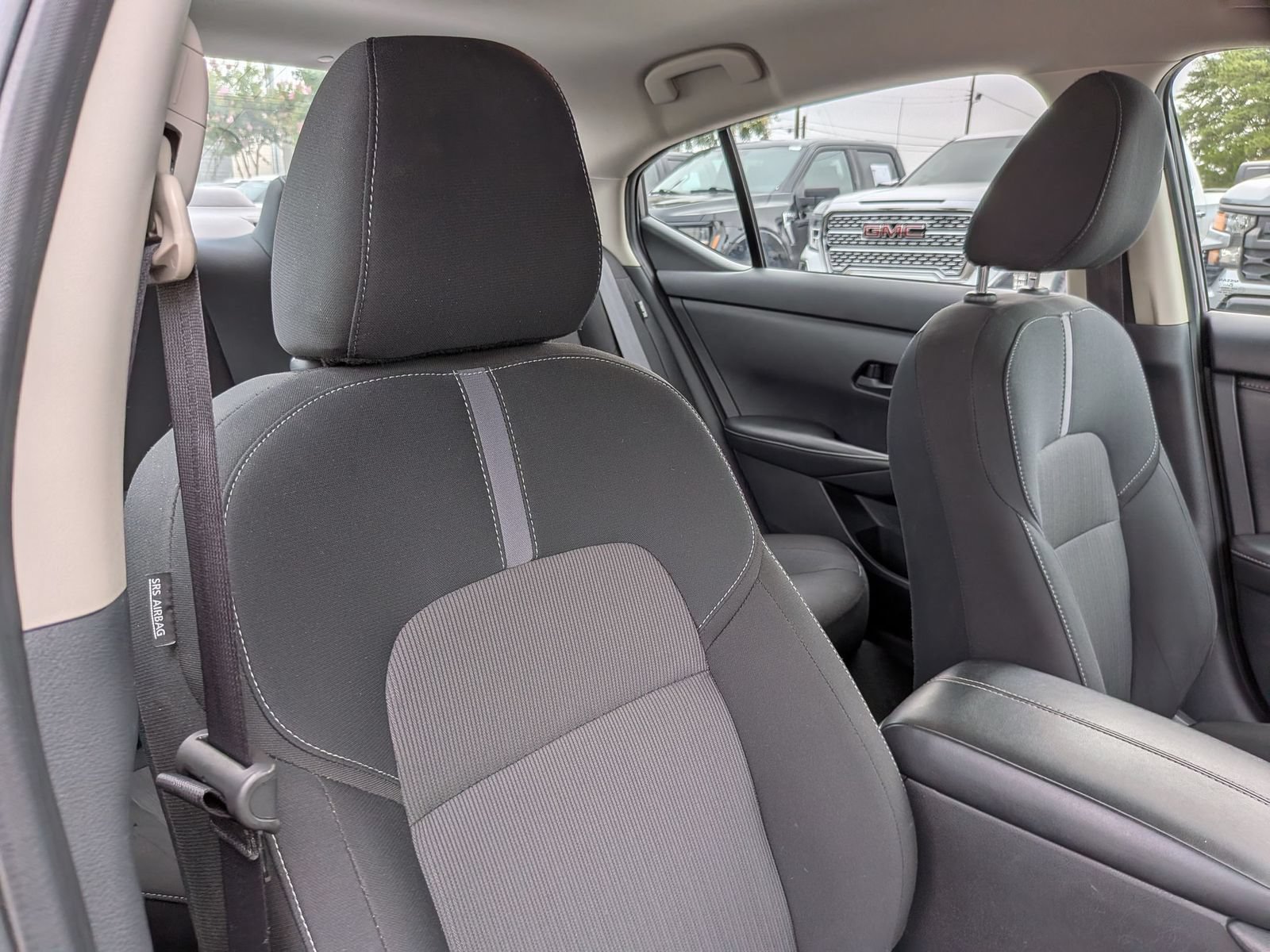 Used 2024 Nissan Sentra SV FWD image 36