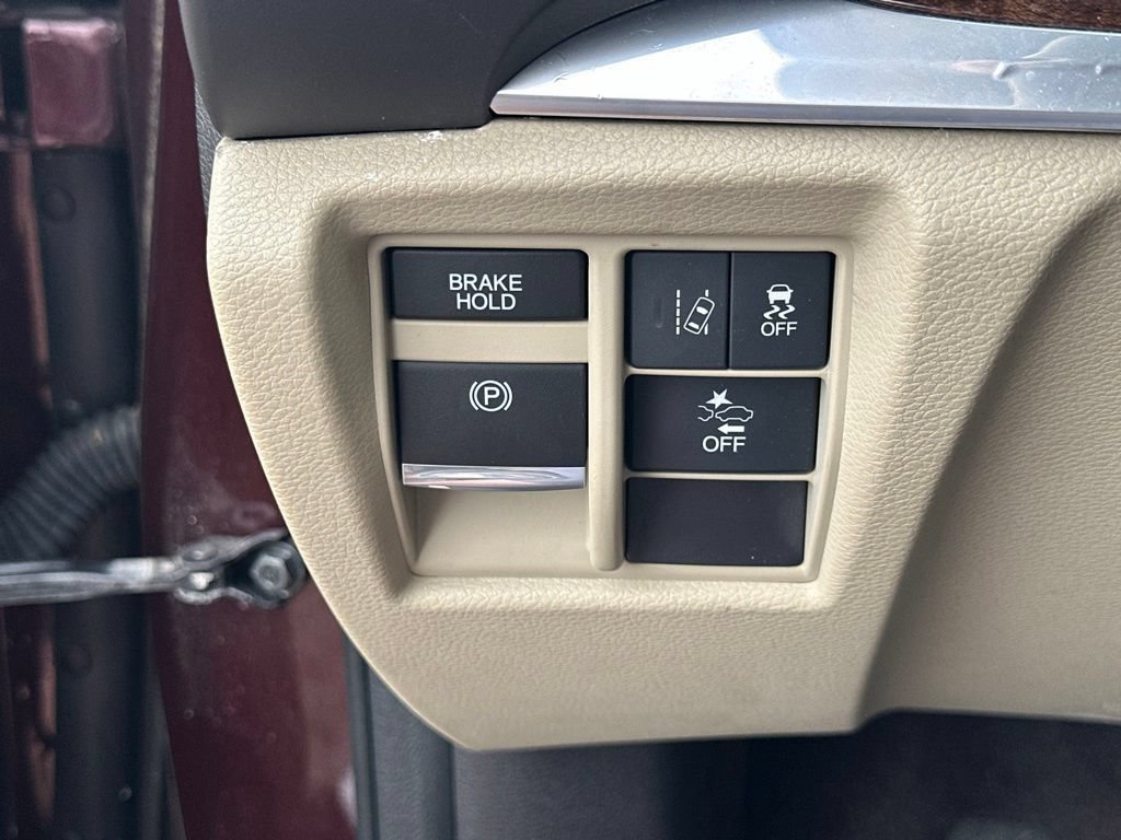 Used 2017 Acura MDX FWD w/ Technology Package image 18