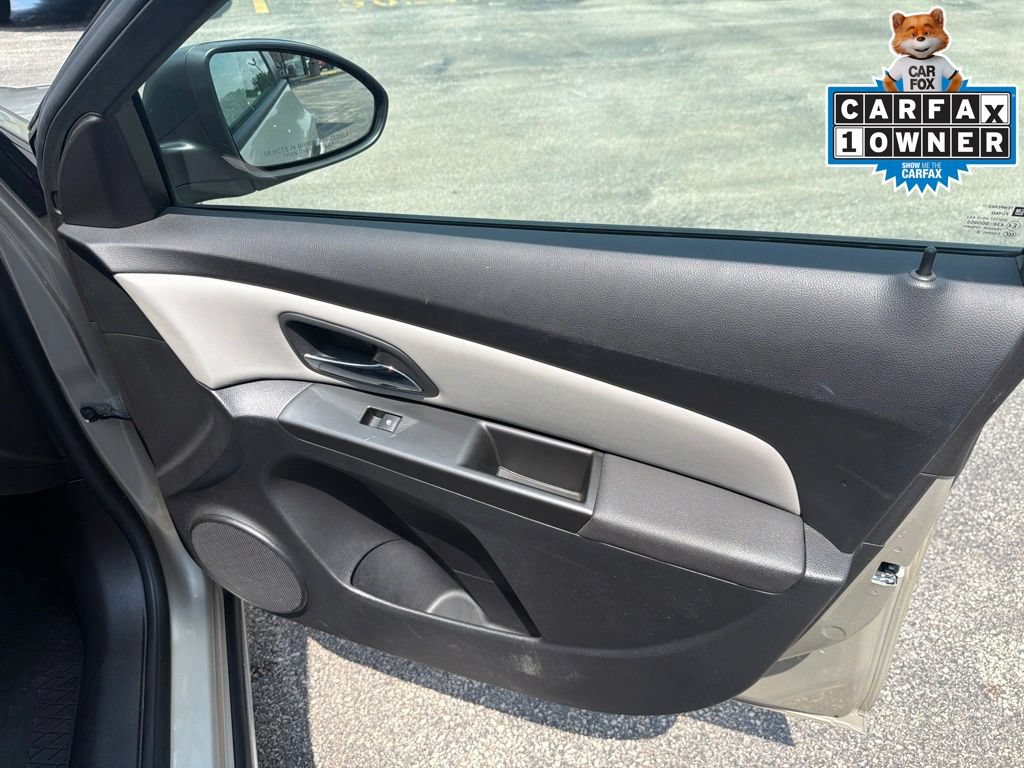 Used 2014 Chevrolet Cruze LS FWD image 24