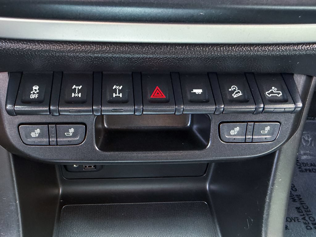 Used 2020 Chevrolet Colorado ZR2 AWD/4WD image 20