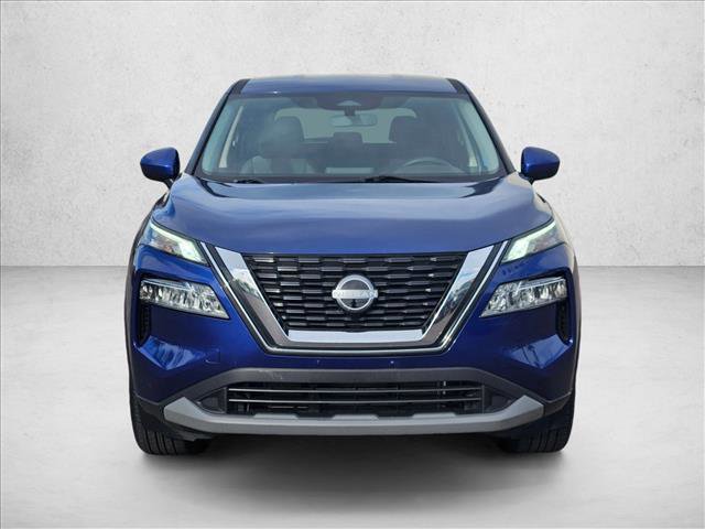 Used 2023 Nissan Rogue SV image 2
