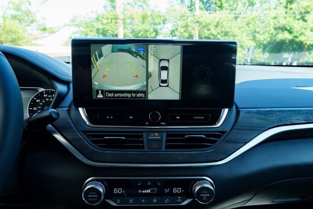 New 2025 Nissan Altima 2.5 SL image 13