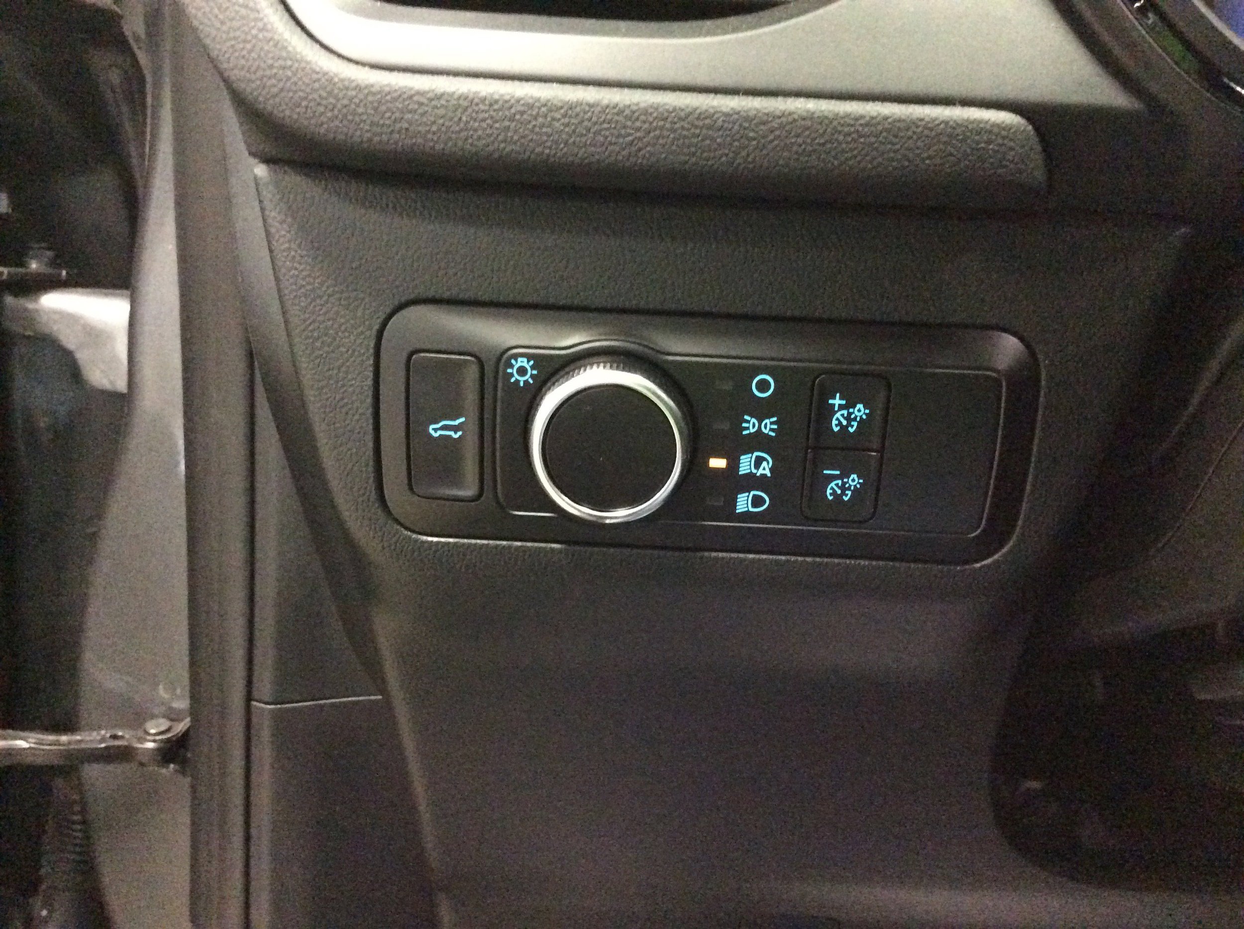 Used 2023 Ford Escape ST-Line w/ Tech Pack #1 AWD/4WD image 18
