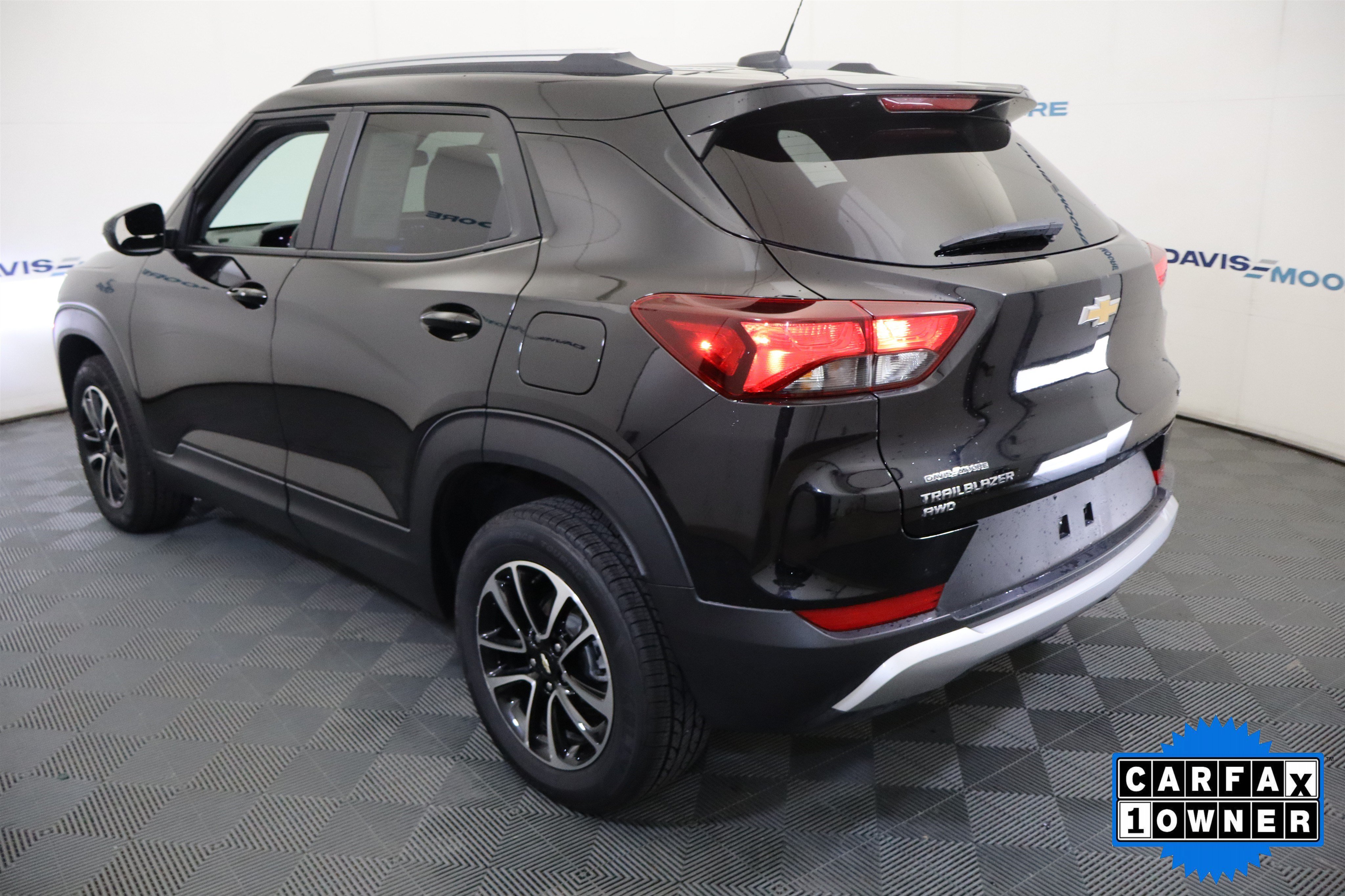 Used 2025 Chevrolet TrailBlazer LT AWD/4WD image 10