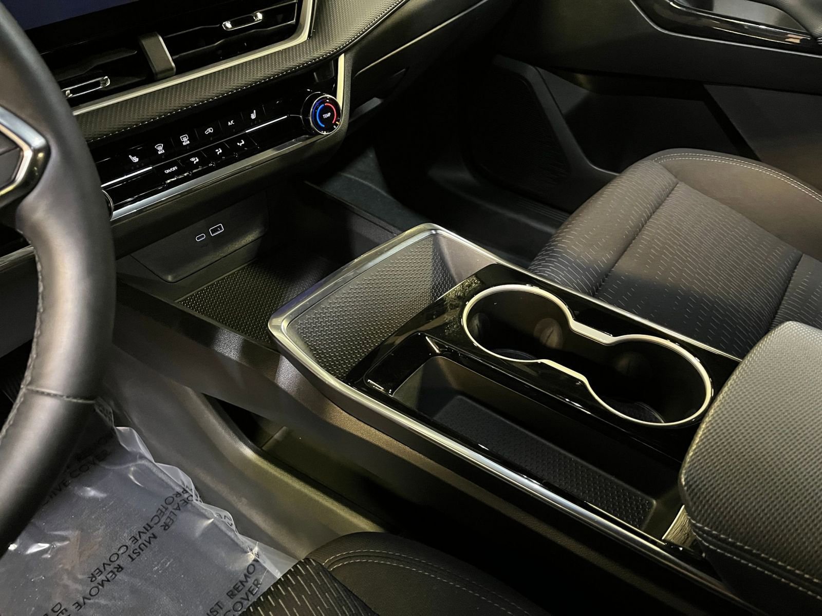 Used 2025 Chevrolet Equinox LT image 40