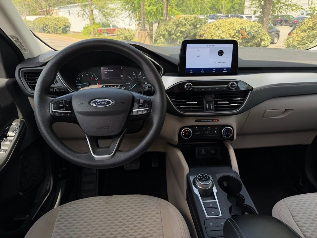 Used 2022 Ford Escape SE FWD image 16